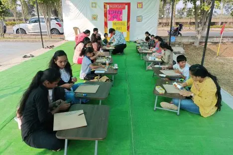 Lippon Art - The Achivers School